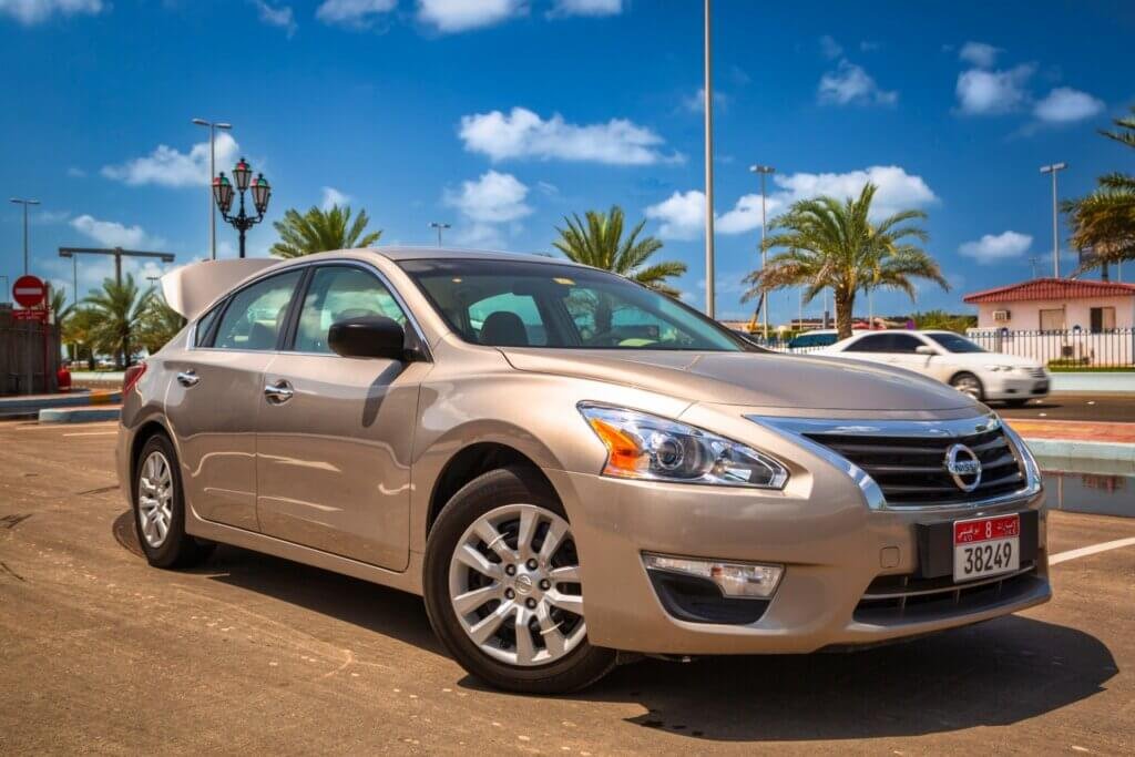 Private car service in Dubai with comfortable sedan for reliable transport by Alsinan Transport
